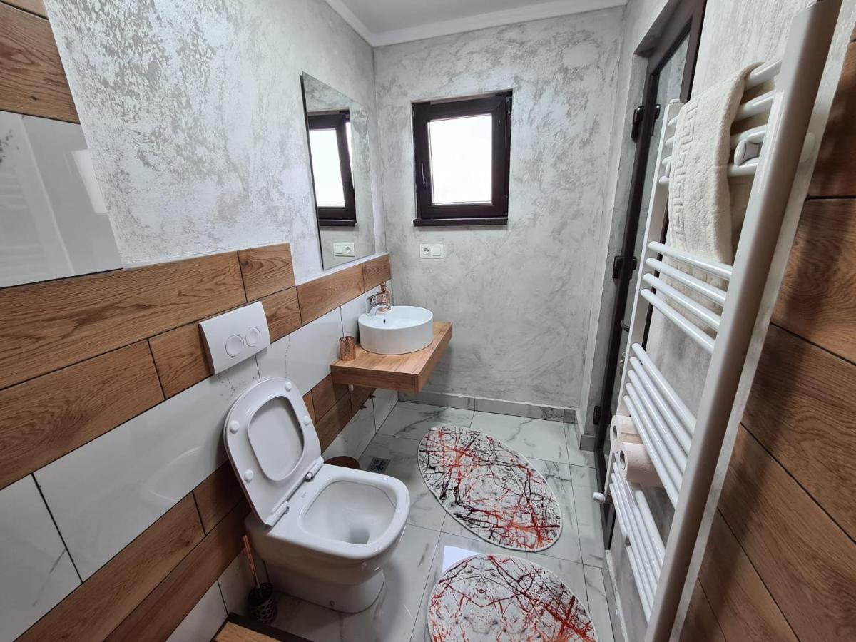 Bella Vista Bungalow Turda Bagian luar foto