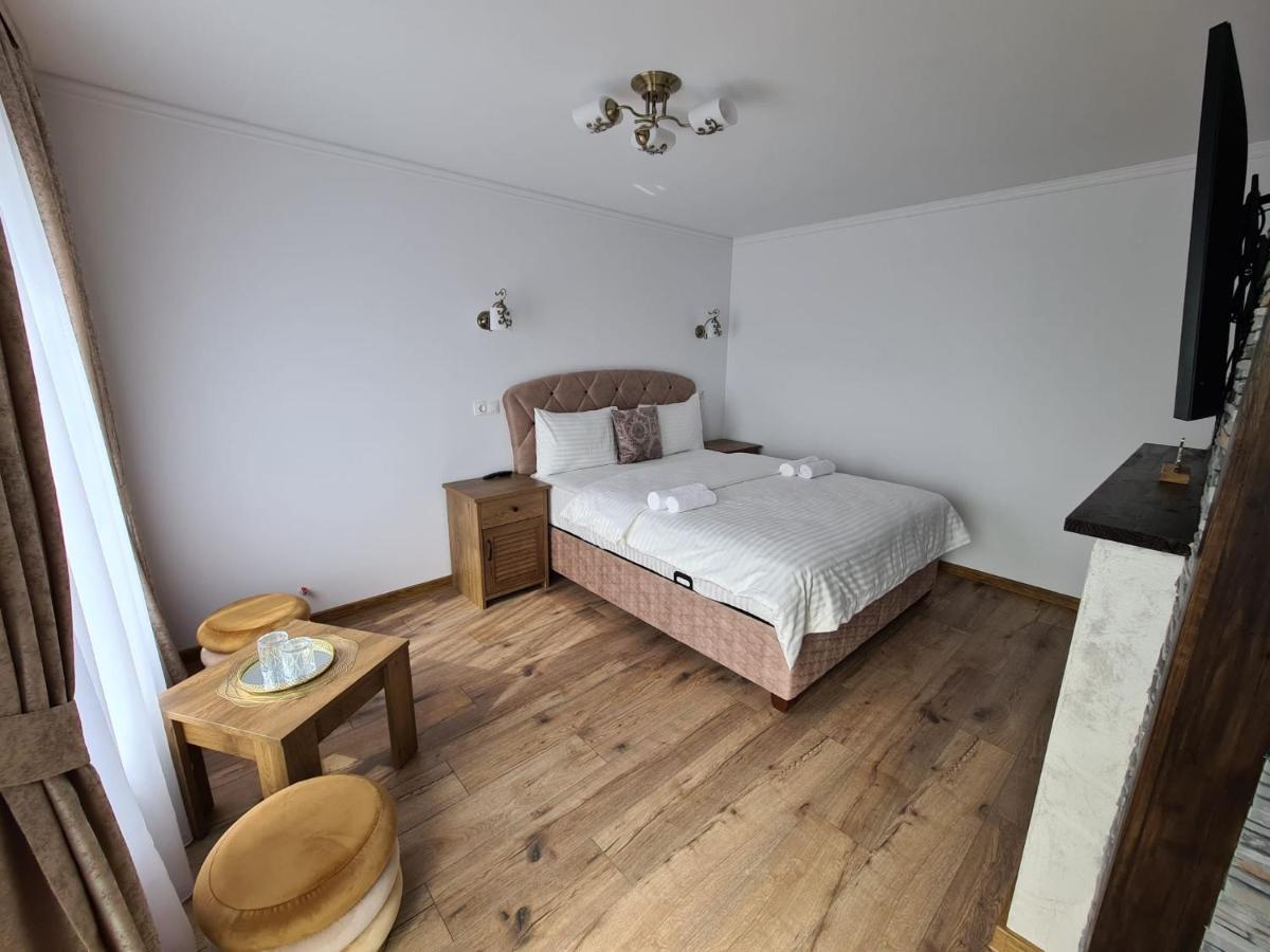 Bella Vista Bungalow Turda Bagian luar foto