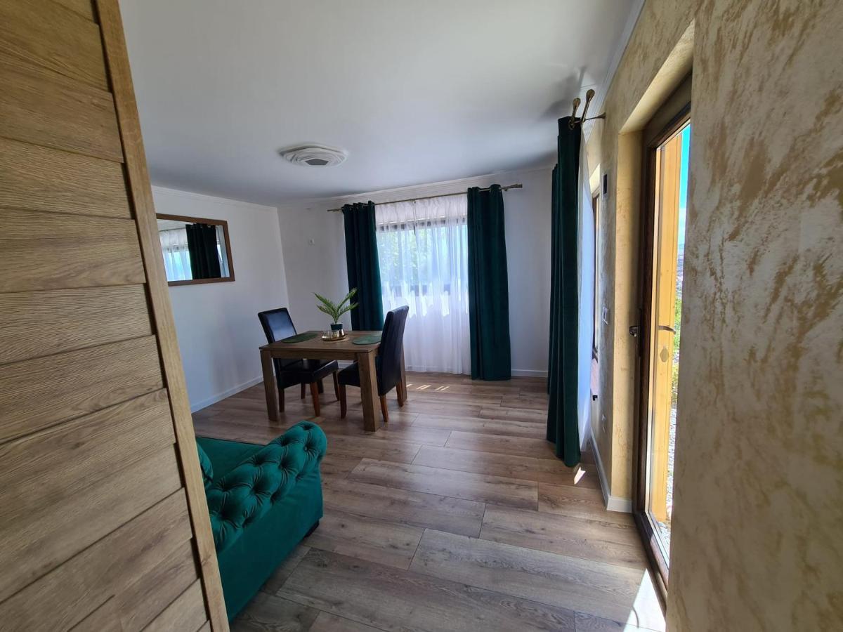 Bella Vista Bungalow Turda Bagian luar foto